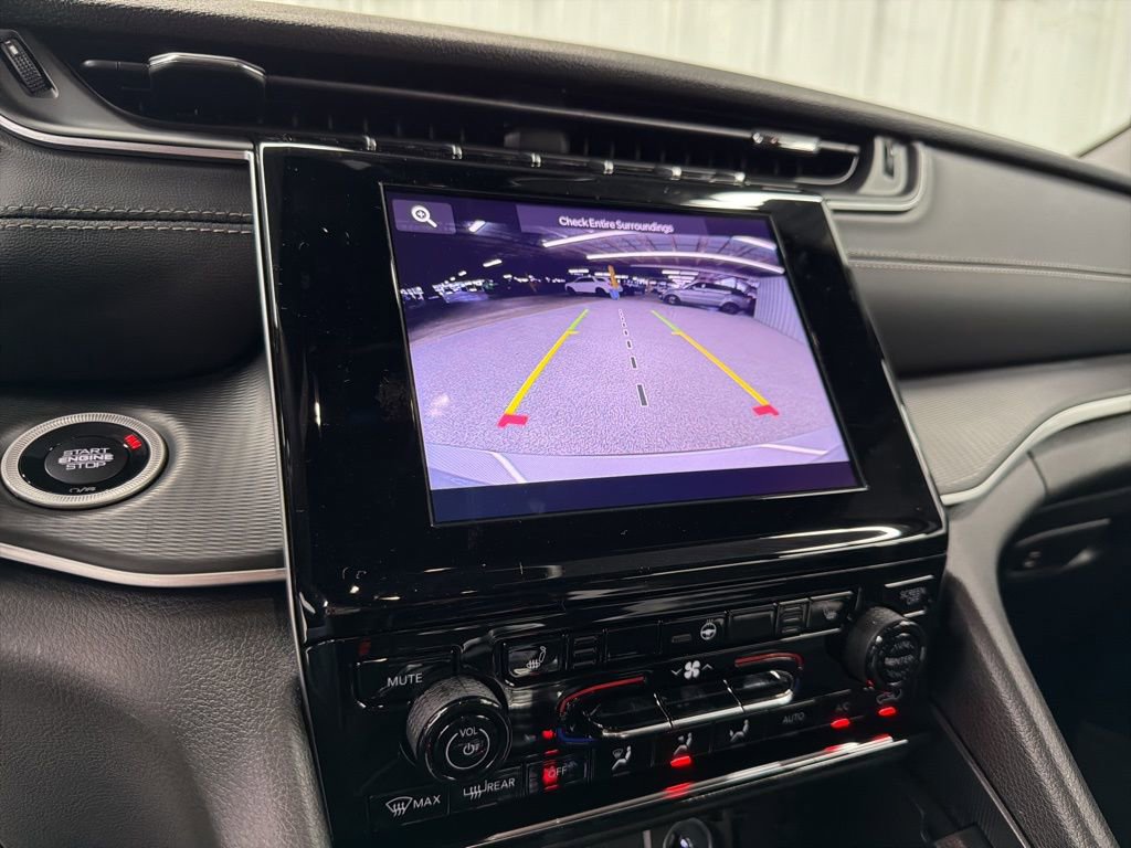 New 2025 Jeep Grand Cherokee L Altitude image 23