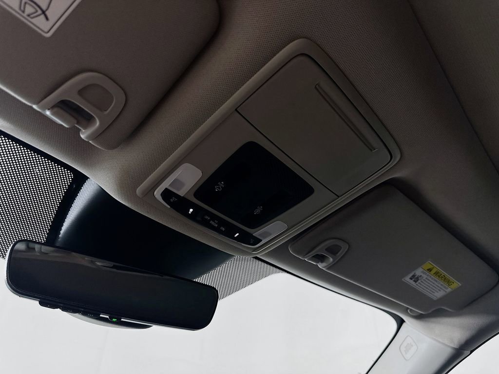 Used 2023 Honda Pilot Touring image 36