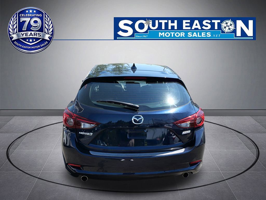 Used 2018 MAZDA MAZDA3 Touring FWD image 4