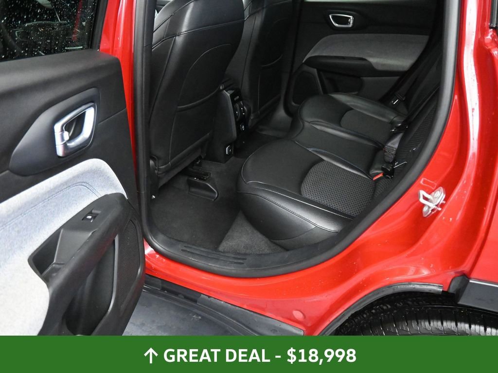 Used 2024 Jeep Compass Latitude image 17