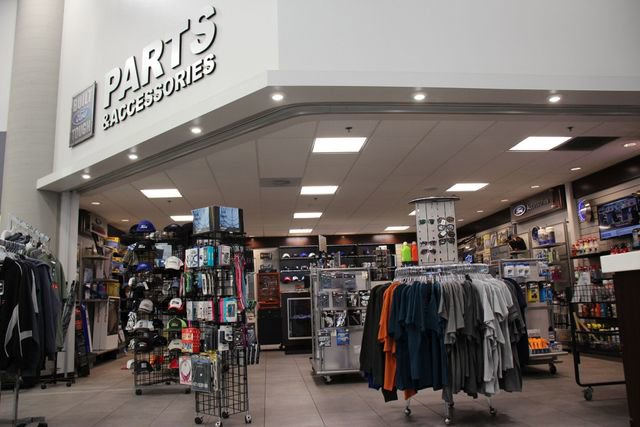 Used 2025 Ford F150 XL w/ Equipment Group 103A High image 9