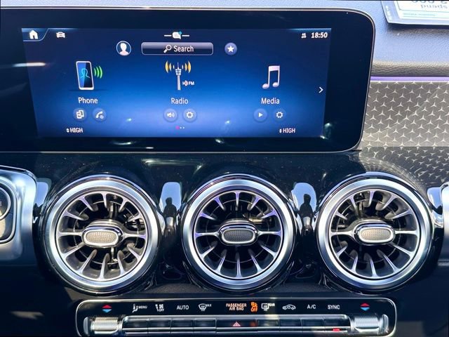 New 2026 Mercedes-Benz GLB 250 4MATIC image 18