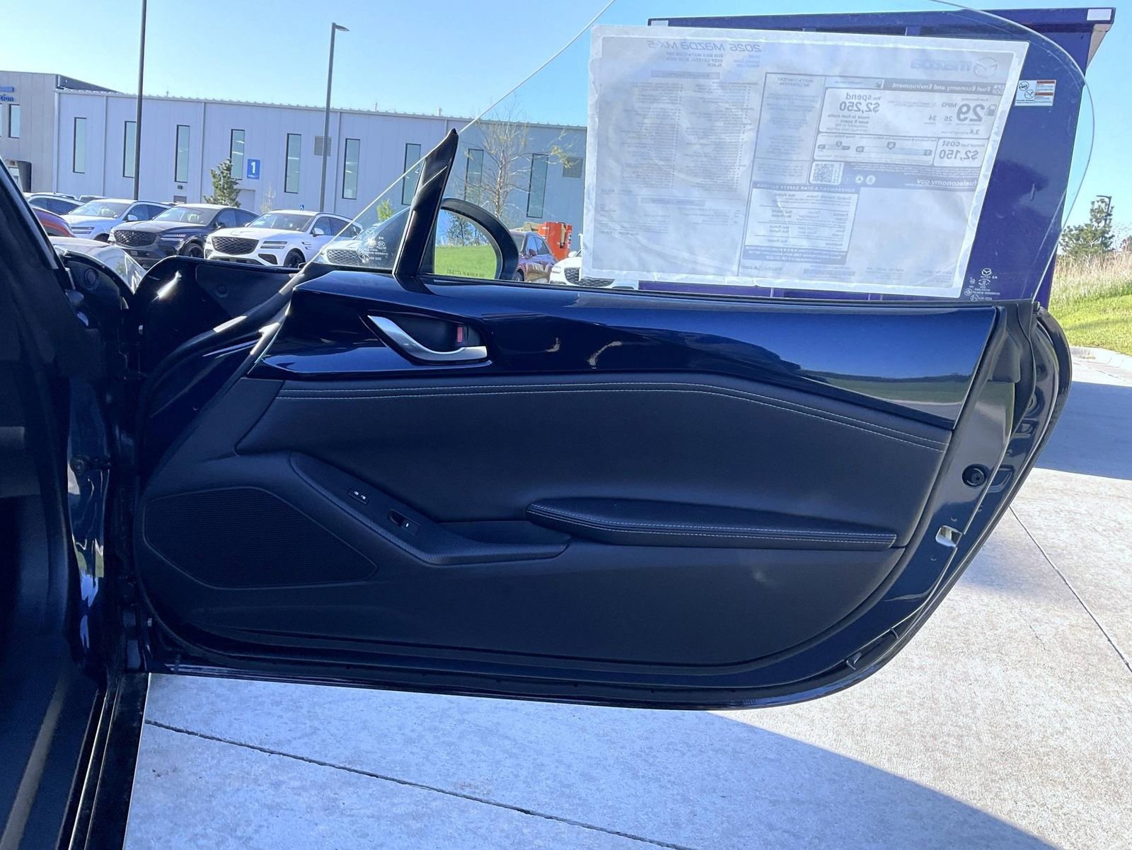 New 2026 MAZDA MX-5 Miata Club w/ Weather Package RWD image 17