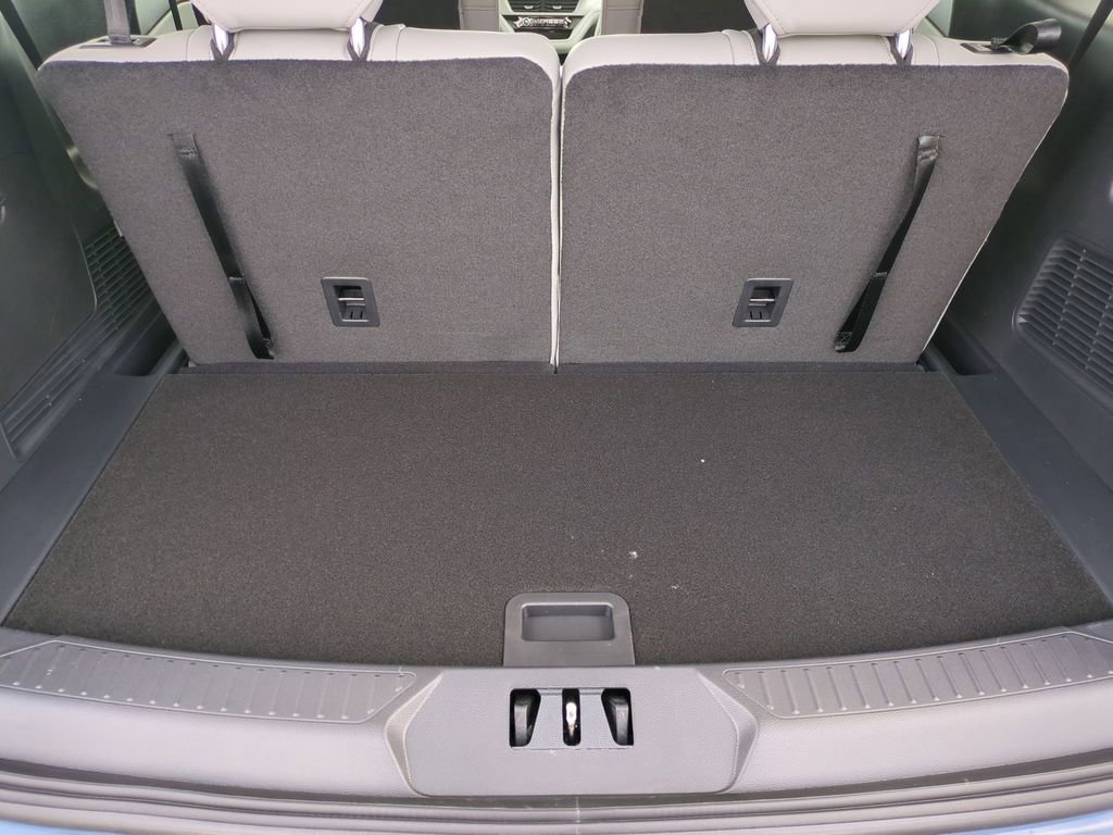 New 2026 Ford Explorer Active image 7