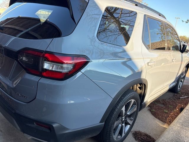 Used 2024 Honda Pilot Elite image 4
