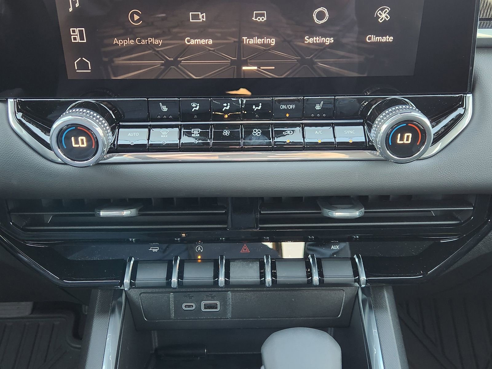 New 2026 GMC Canyon Elevation w/ Convenience Package image 21