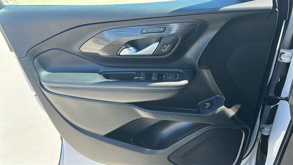 Used 2022 GMC Terrain SLT image 19