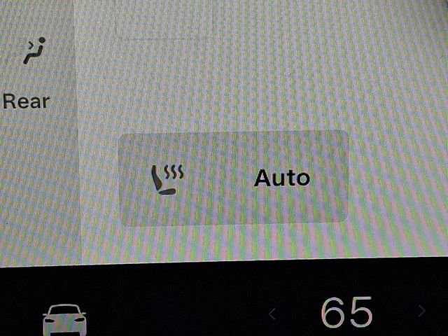 Used 2022 Tesla Model X image 25