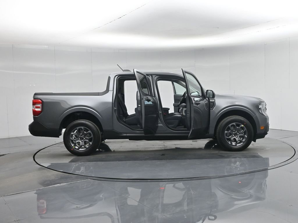 New 2026 Ford Maverick XLT image 4