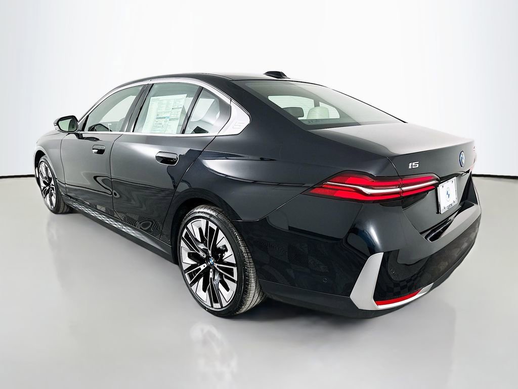 New 2026 BMW i5 eDrive40 w/ Premium Package image 7