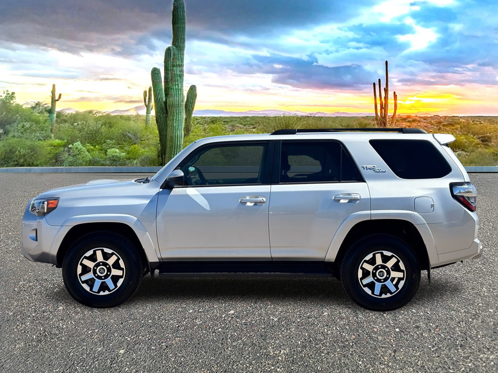 Used 2024 Toyota 4Runner TRD Off-Road image 3