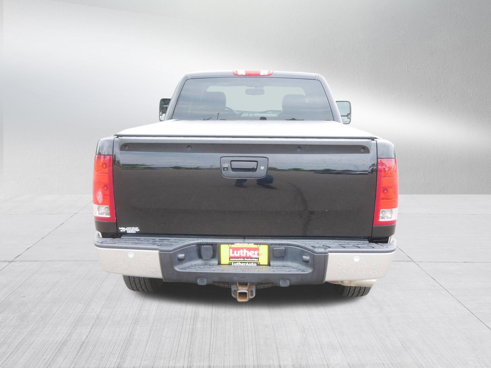 Used 2011 GMC Sierra 1500 SLT w/ All-Terrain Package AWD/4WD image 6