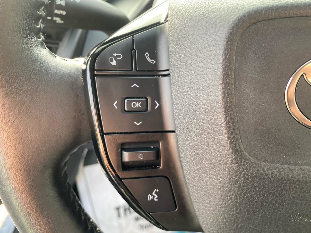 Used 2023 Toyota Prius XLE image 16