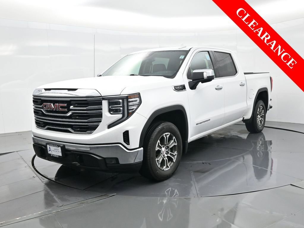 Used 2024 GMC Sierra 1500 SLT image 2