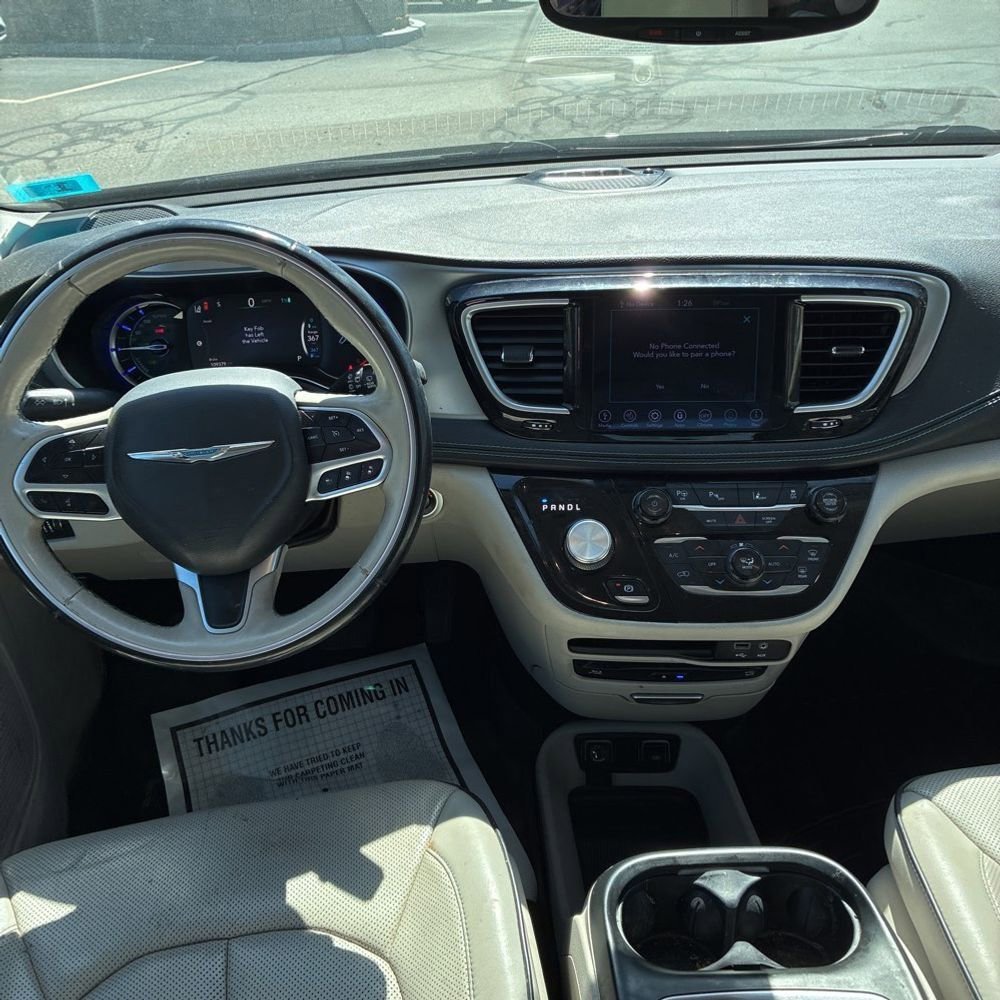 Used 2018 Chrysler Pacifica Limited w/ Advanced Safetytec Group FWD image 7