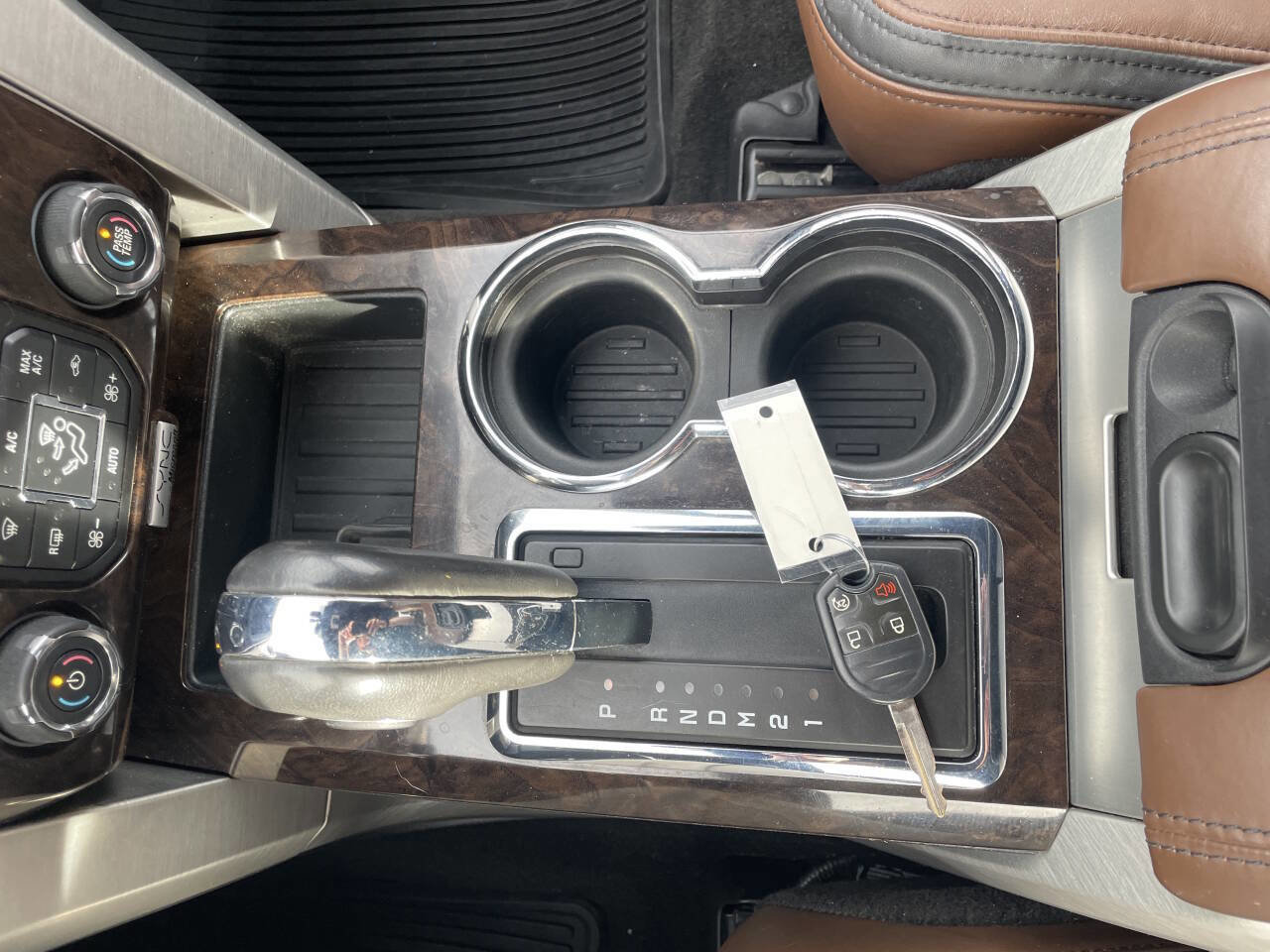 Used 2013 Ford F150 Platinum image 31