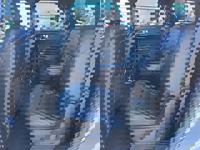 Used 2020 Ford Explorer XLT w/ Equipment Group 202A image 11