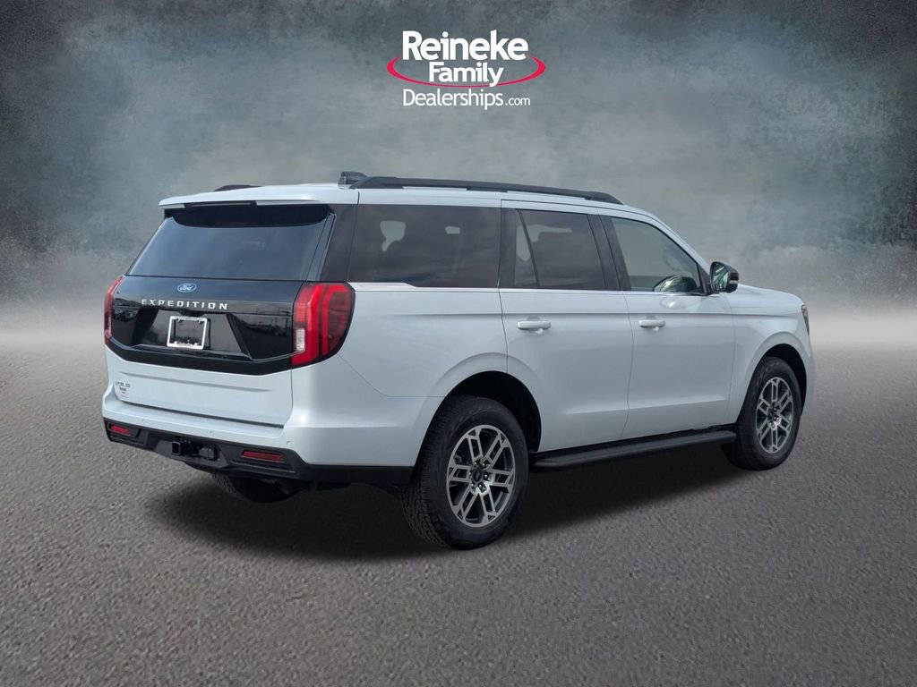 New 2026 Ford Expedition Active image 5