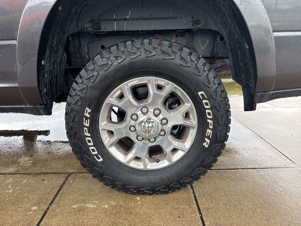 Used 2022 RAM 3500 Laramie image 34