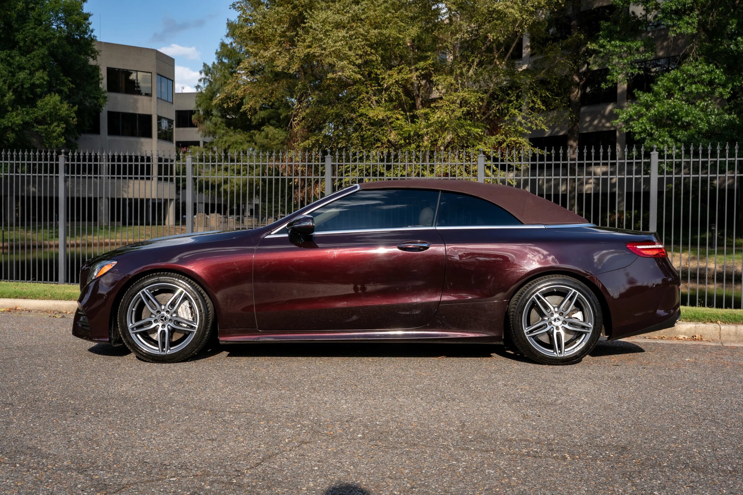 Used 2019 Mercedes-Benz E 450 Cabriolet image 23