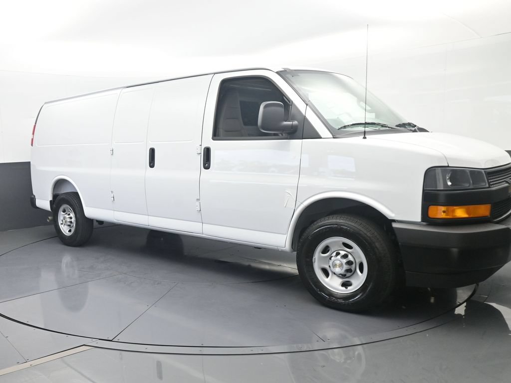 New 2026 Chevrolet Express 2500 Extended w/ Driver Convenience Package RWD image 8