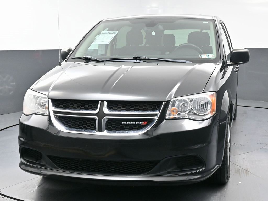 Used 2018 Dodge Grand Caravan SE w/ UConnect Hands-Free Group image 5