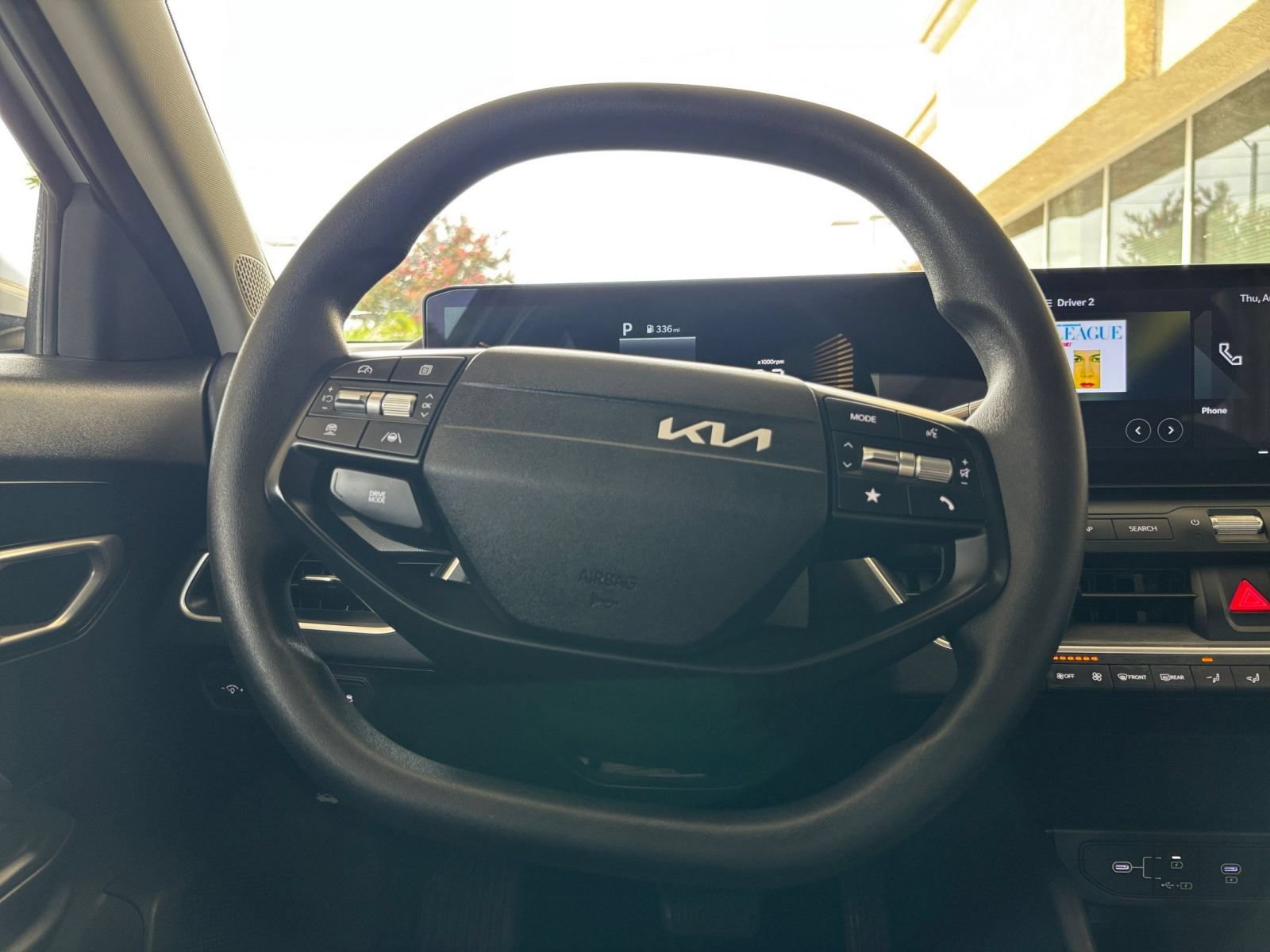 Used 2025 Kia K4 FWD image 27