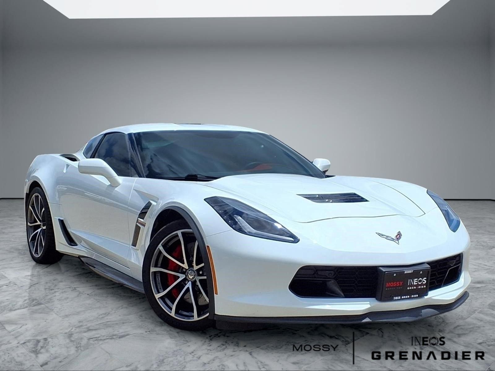 Used 2019 Chevrolet Corvette Grand Sport RWD image 1