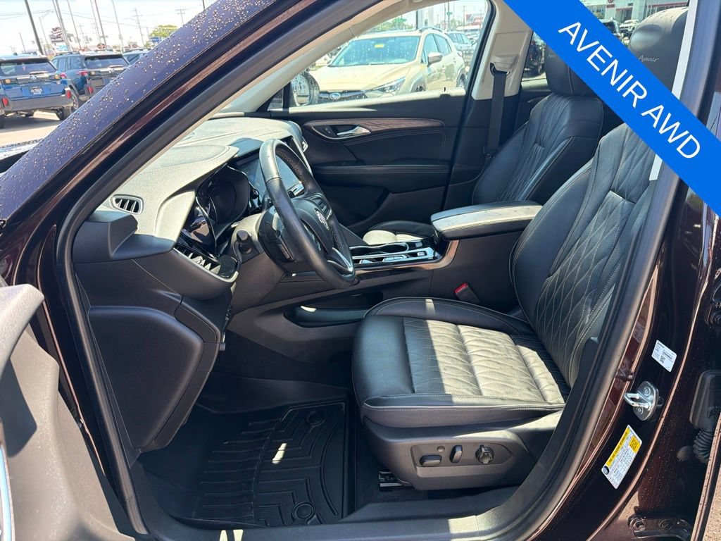 Used 2021 Buick Envision Avenir w/ Technology Package II AWD/4WD image 9