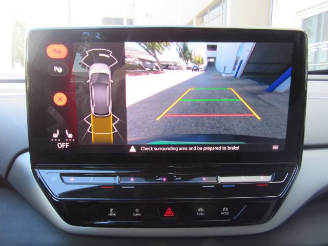 Used 2023 Volkswagen ID.4 2WD image 8