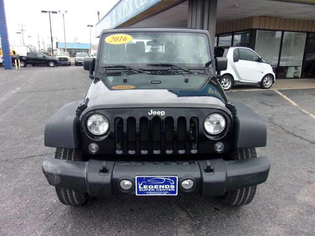 Used 2016 Jeep Wrangler Sport w/ Quick Order Package 24S AWD/4WD image 3