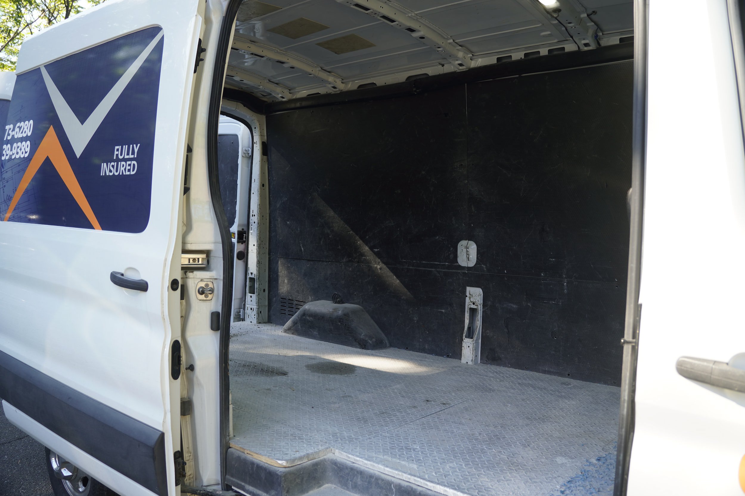 Used 2020 Ford Transit 350 Medium Roof AWD w/ Load Area Protection Package image 15