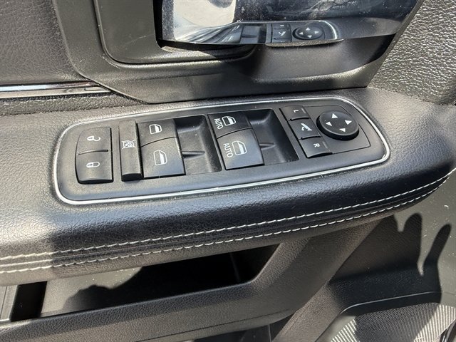 Used 2017 RAM 1500 Sport w/ Convenience Group AWD/4WD image 11