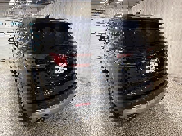 Used 2025 GMC Acadia Elevation image 5