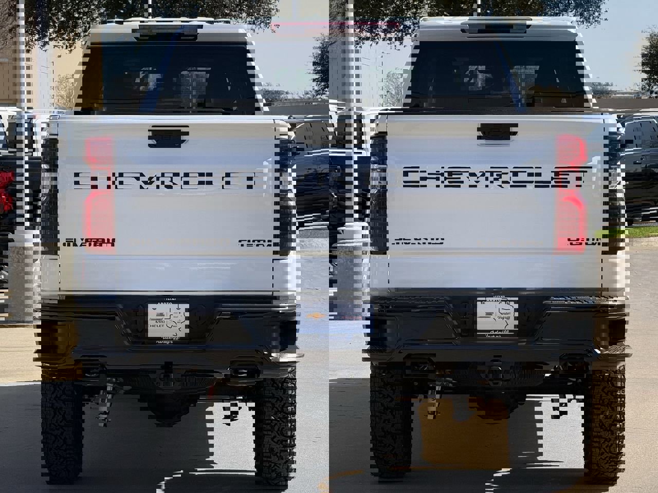 New 2026 Chevrolet Silverado 1500 Custom Trail Boss w/ Dark Appearance Package image 5