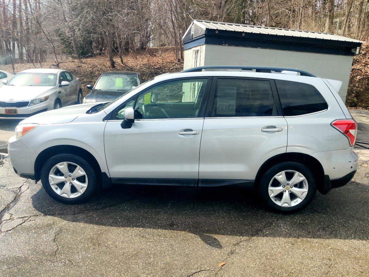 Used 2016 Subaru Forester 2.5i Limited image 3