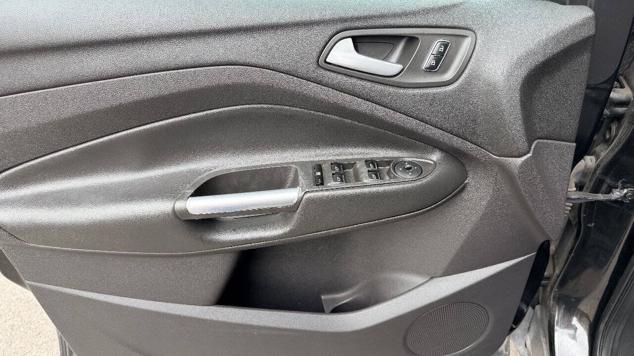 Used 2013 Ford Escape SE FWD image 10