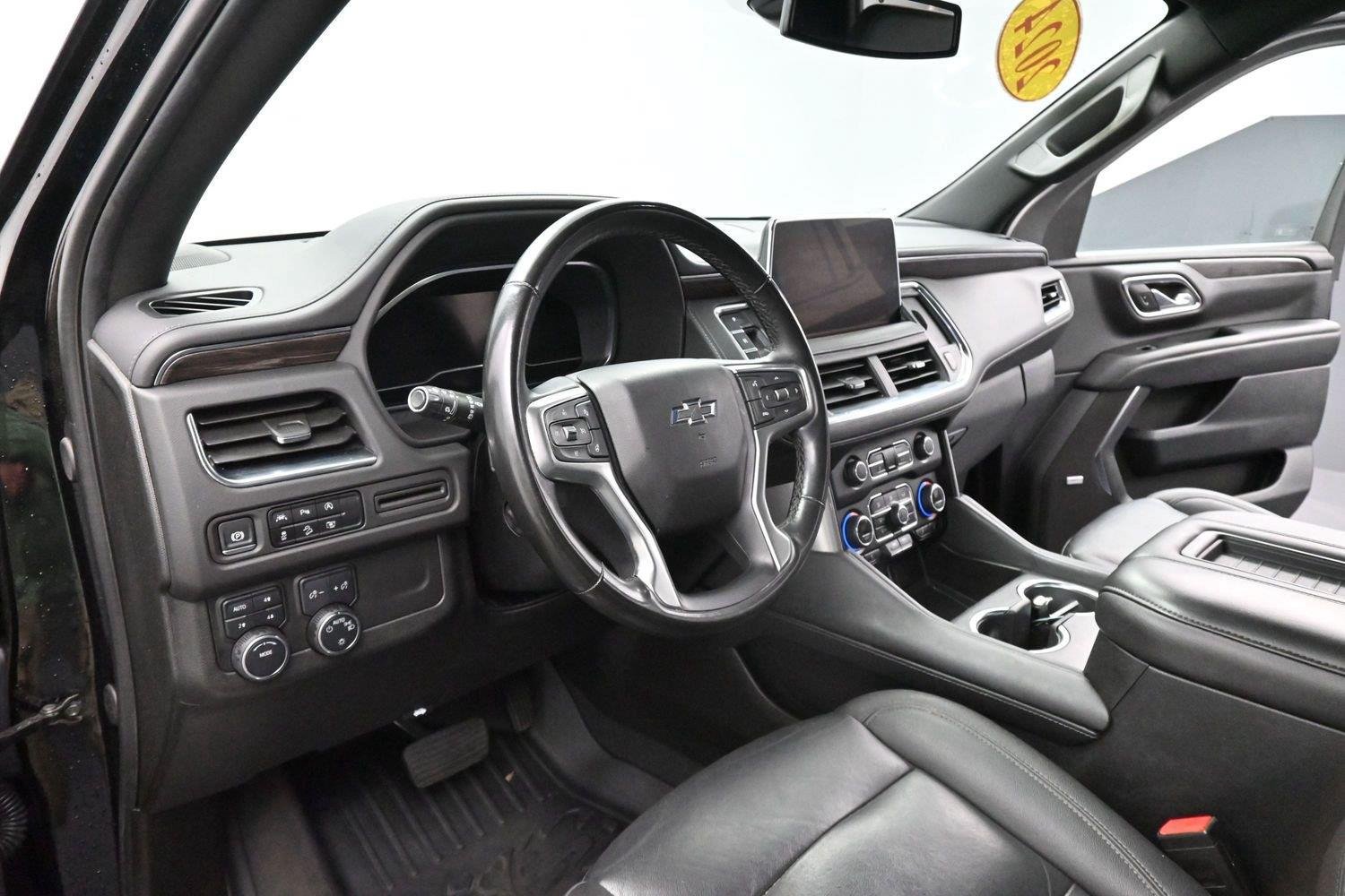 Used 2024 Chevrolet Tahoe Z71 w/ Luxury Package AWD/4WD image 18