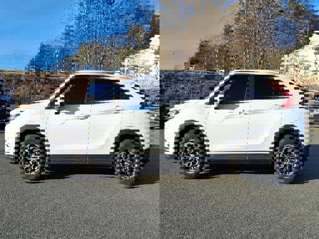 Used 2020 Mitsubishi Eclipse Cross ES image 2