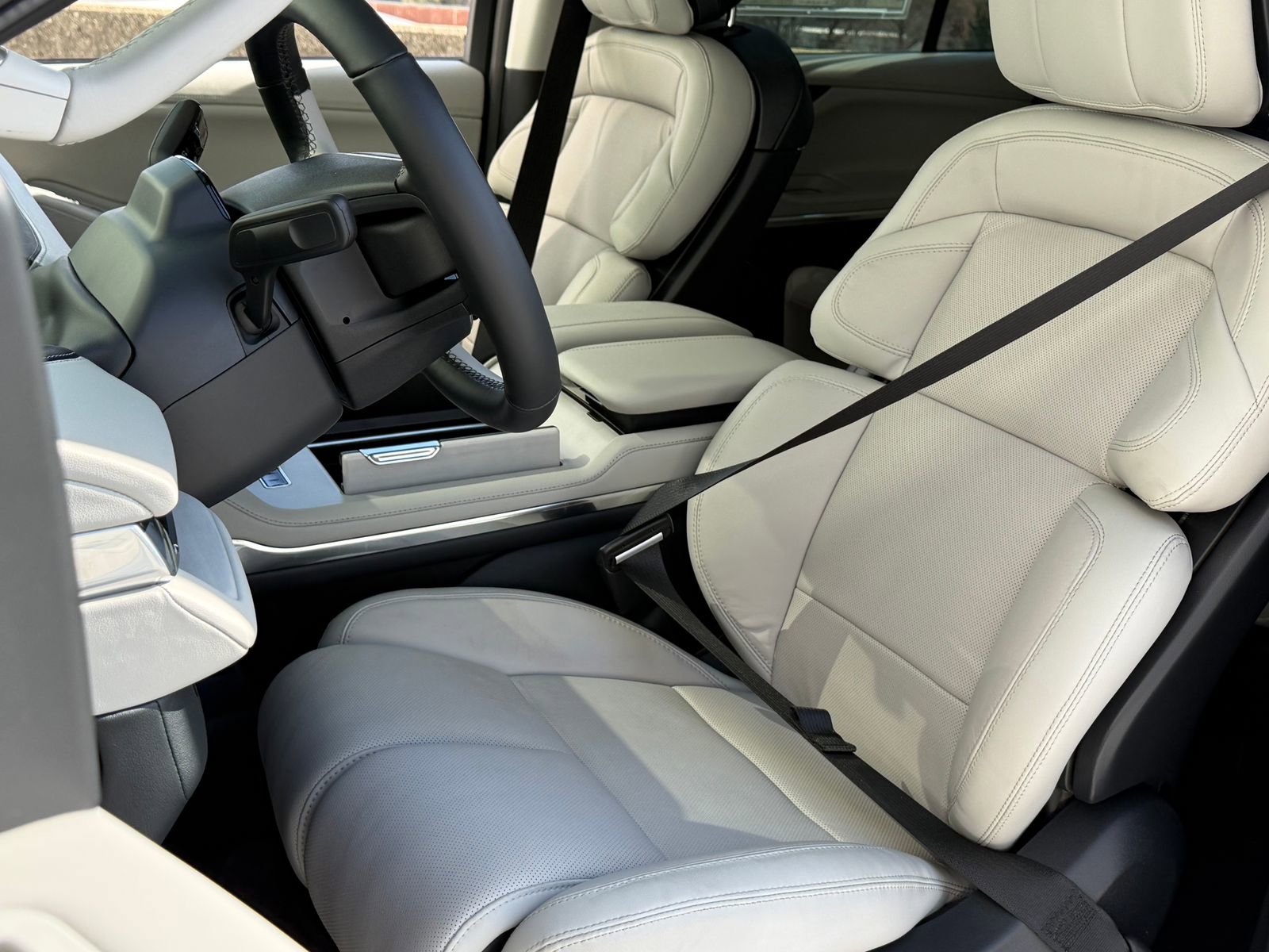 New 2026 Lincoln Navigator Reserve w/ Jet Appearance Package image 23