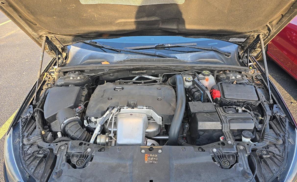 Used 2018 Buick Regal Essence w/ Driver Confidence Package #1 image 17