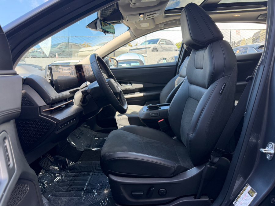 Used 2023 Nissan Ariya FWD image 10