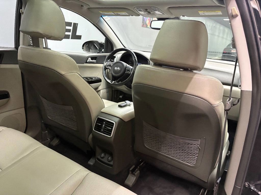 Used 2018 Kia Sportage EX w/ EX Technology Package image 54