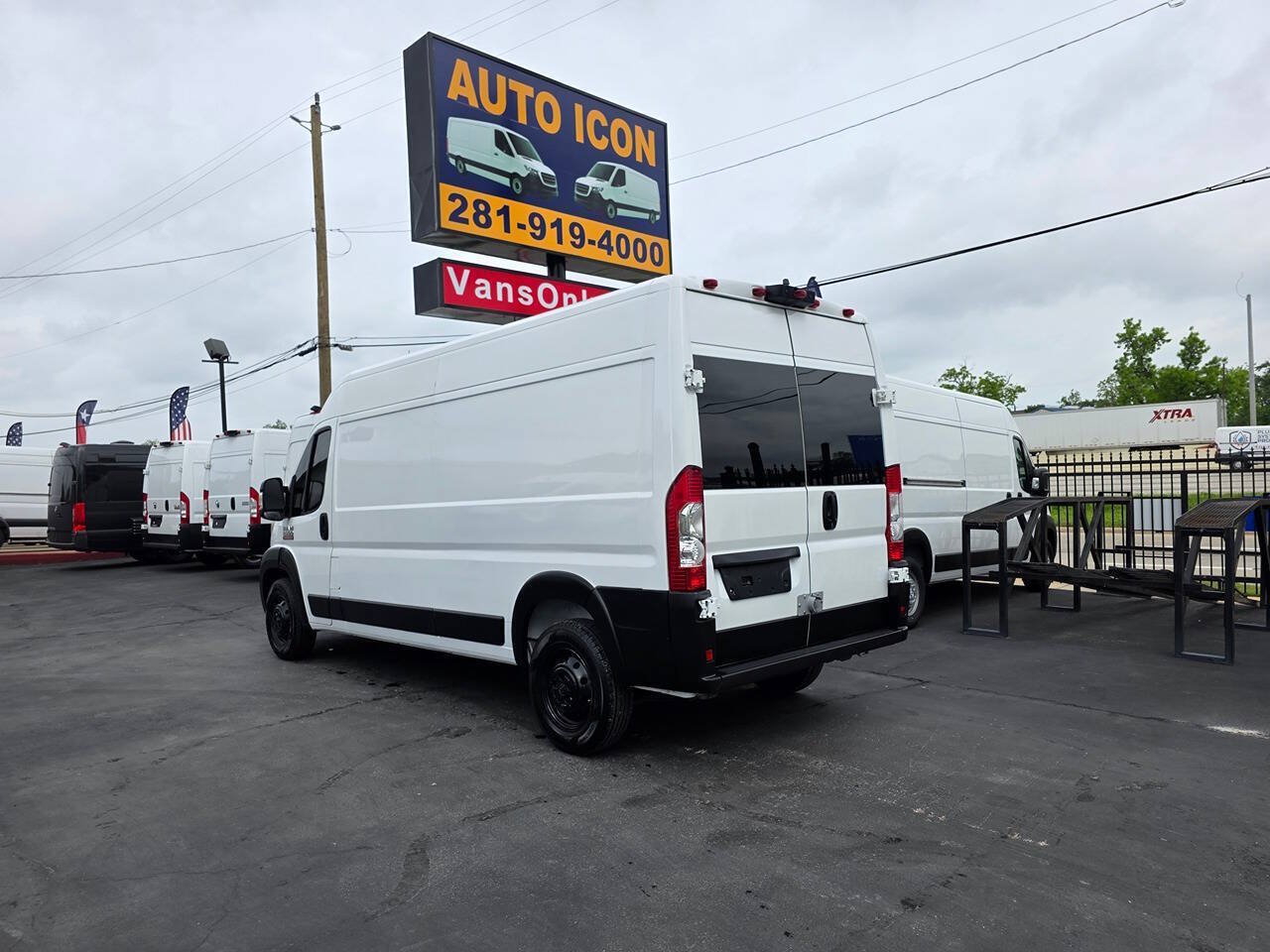 Used 2021 RAM ProMaster 2500 FWD image 2