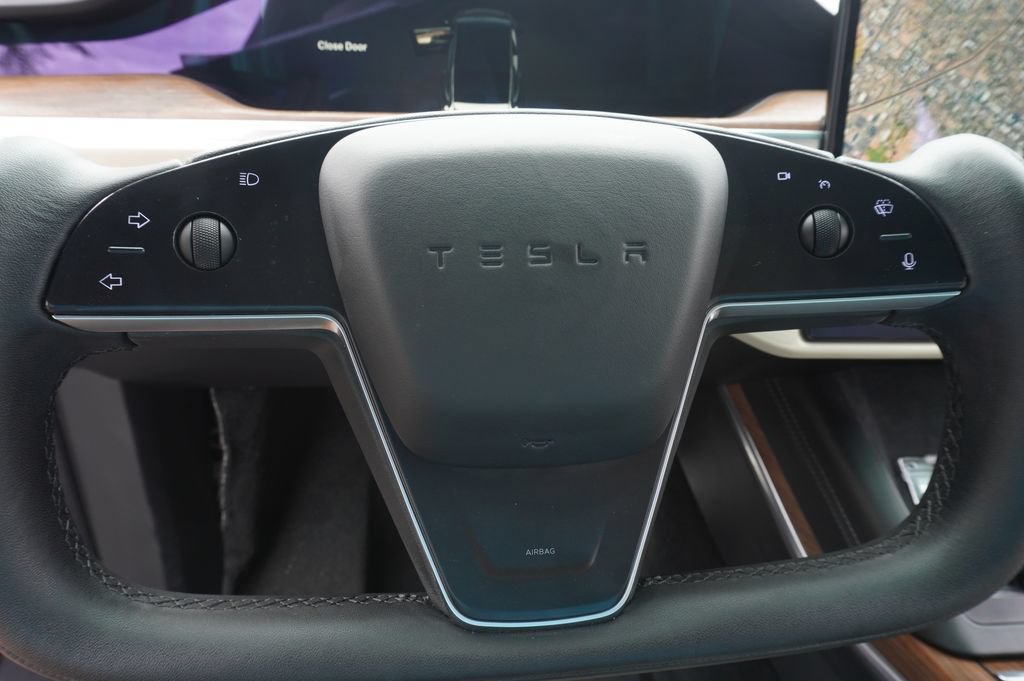 Used 2022 Tesla Model X AWD/4WD image 18