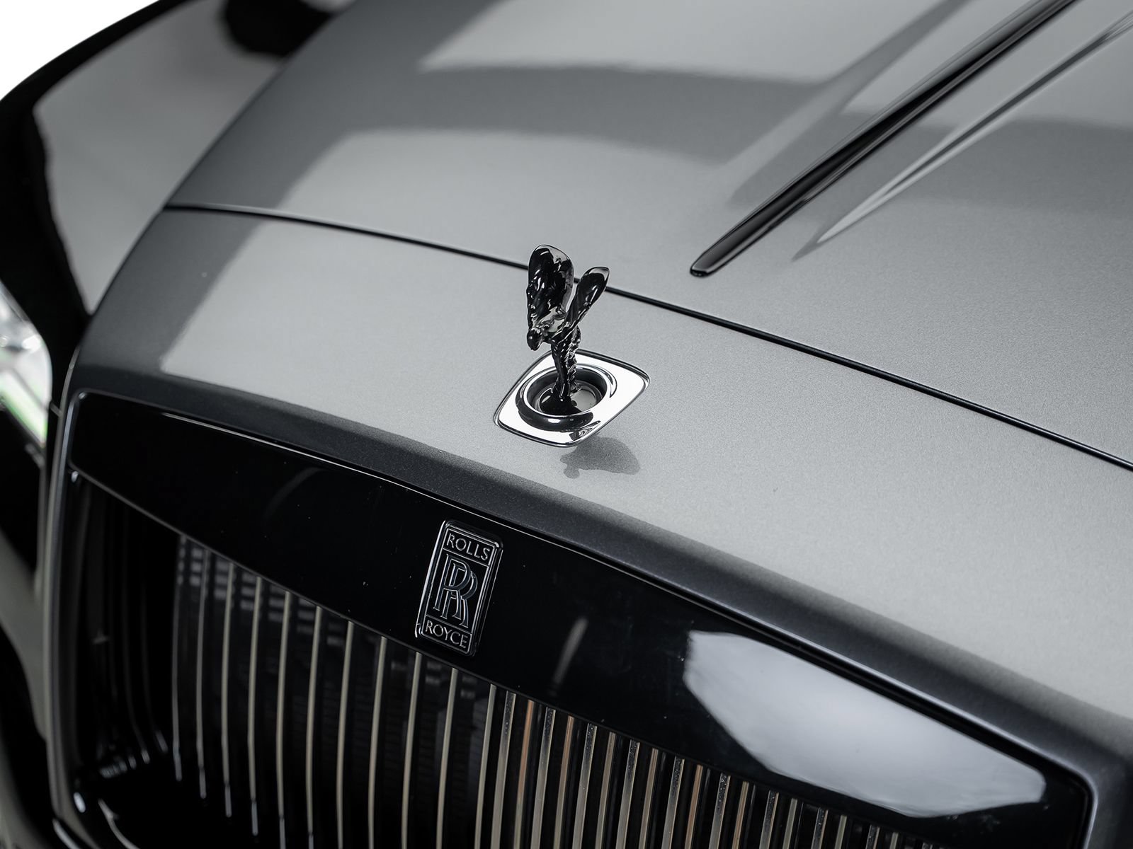Used 2018 Rolls-Royce Dawn RWD image 6
