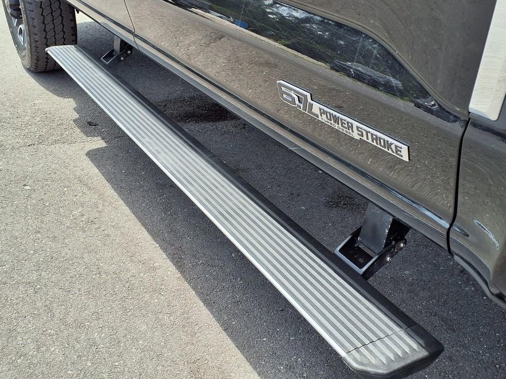 Used 2023 Ford F250 Platinum AWD/4WD image 11