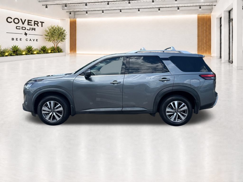 Used 2023 Nissan Pathfinder SL AWD/4WD image 7