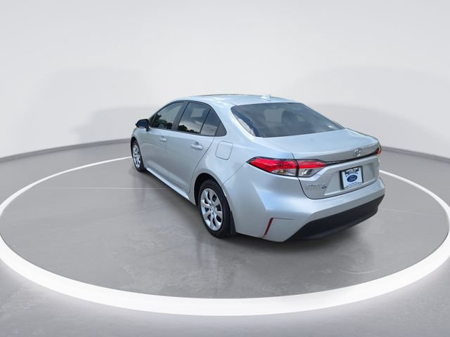 Used 2026 Toyota Corolla LE FWD image 7