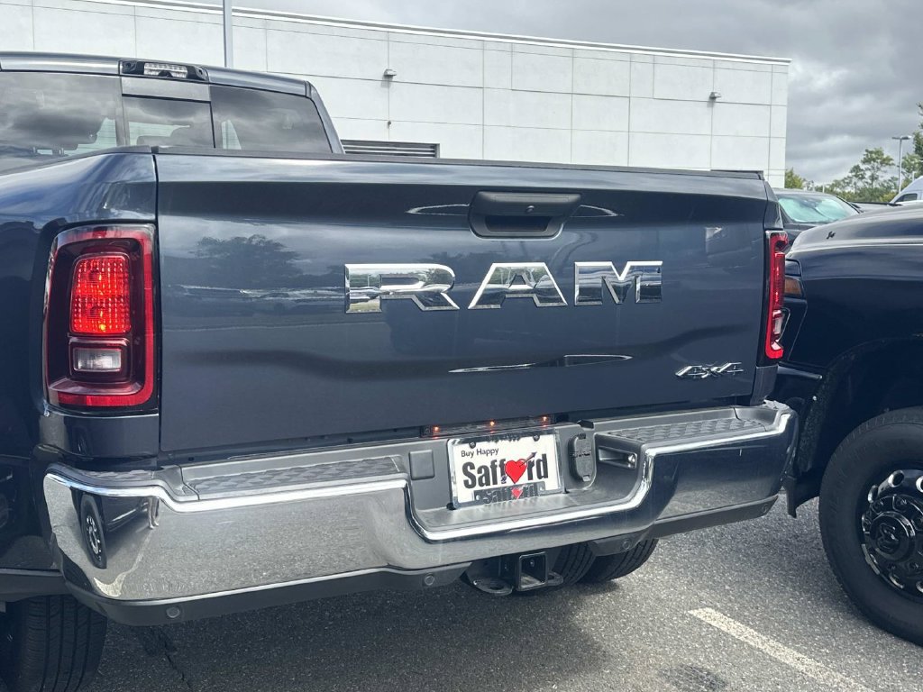 New 2026 RAM 3500 Tradesman AWD/4WD image 10